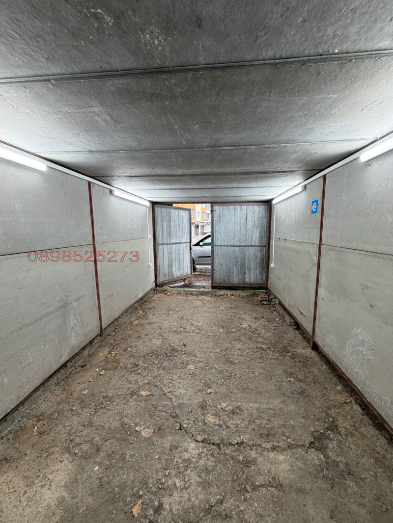 Дава под Наем ГАРАЖ в град Разград, Възраждане - 18 кв.м / 75 € » 146.69 лв.