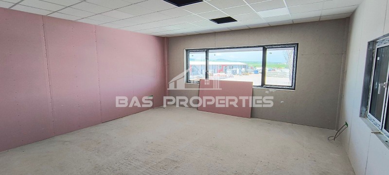 Дава под наем СКЛАД, с. Гурмазово, област София област, снимка 10 - Складове - 53285677