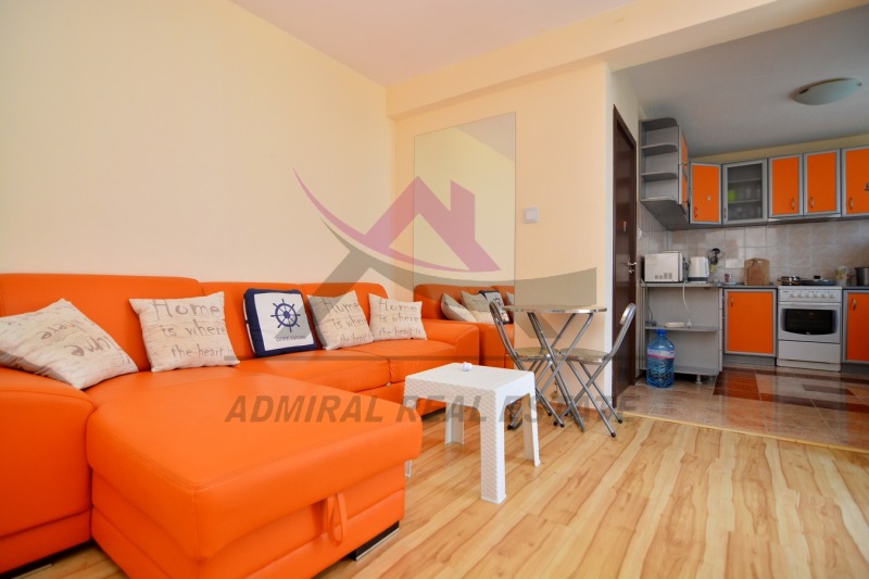 Da affittare  1 camera da letto Varna , Tsentar , 60 mq | 45360488