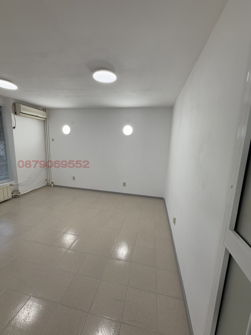 Zu vermieten  Büro Sofia , Hladilnika , 39 qm | 82769770 - Bild [2]