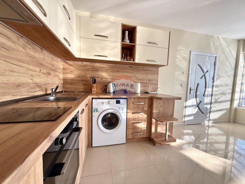 Дава под наем КЪЩА, гр. Балчик, област Добрич, снимка 3 - Къщи - 53138047