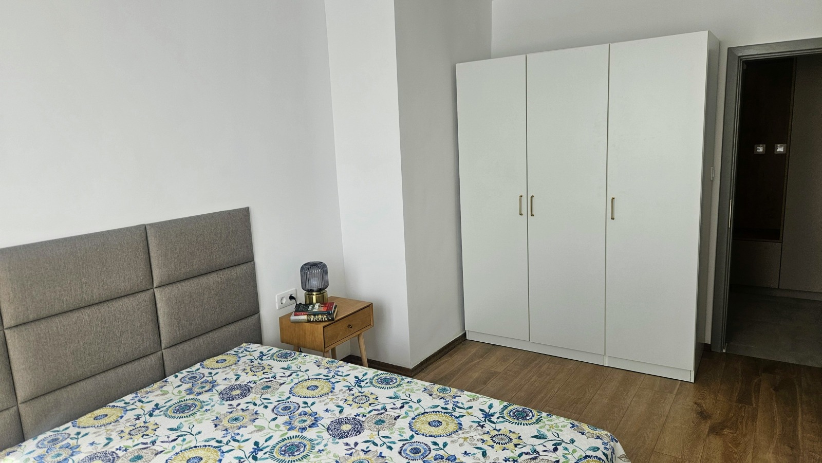 Дава под наем 3-СТАЕН, гр. София, Лагера, снимка 8 - Апартаменти - 53908760