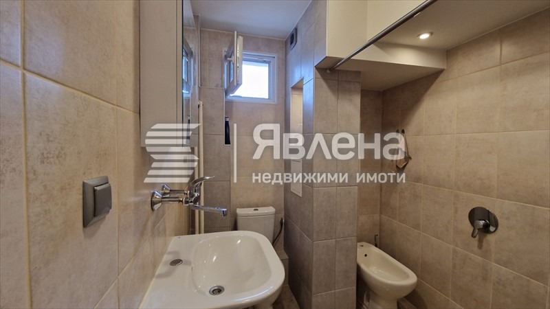 Дава под наем 3-СТАЕН, гр. София, Оборище, снимка 13 - Апартаменти - 54419312