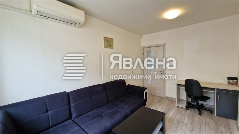 Дава под наем 3-СТАЕН, гр. София, Оборище, снимка 2 - Апартаменти - 54419312
