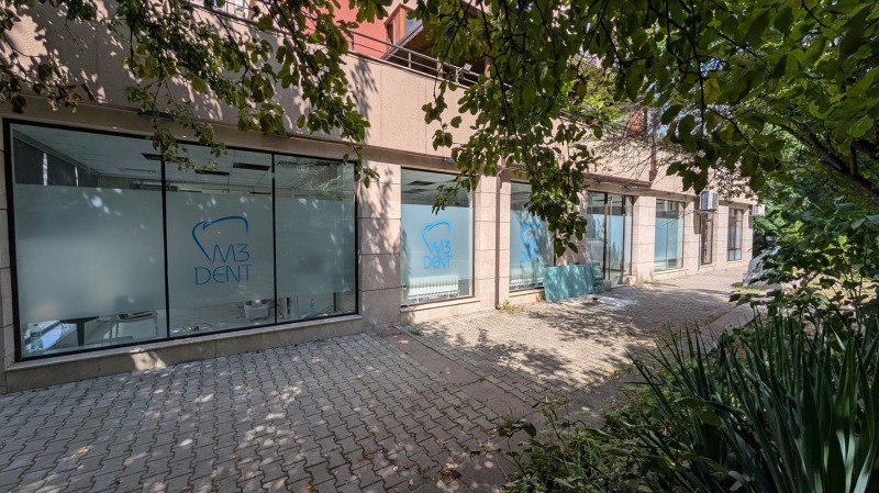 Kiadó  Üzlet Sofia , Mladost 3 , 210 négyzetméter | 68483022