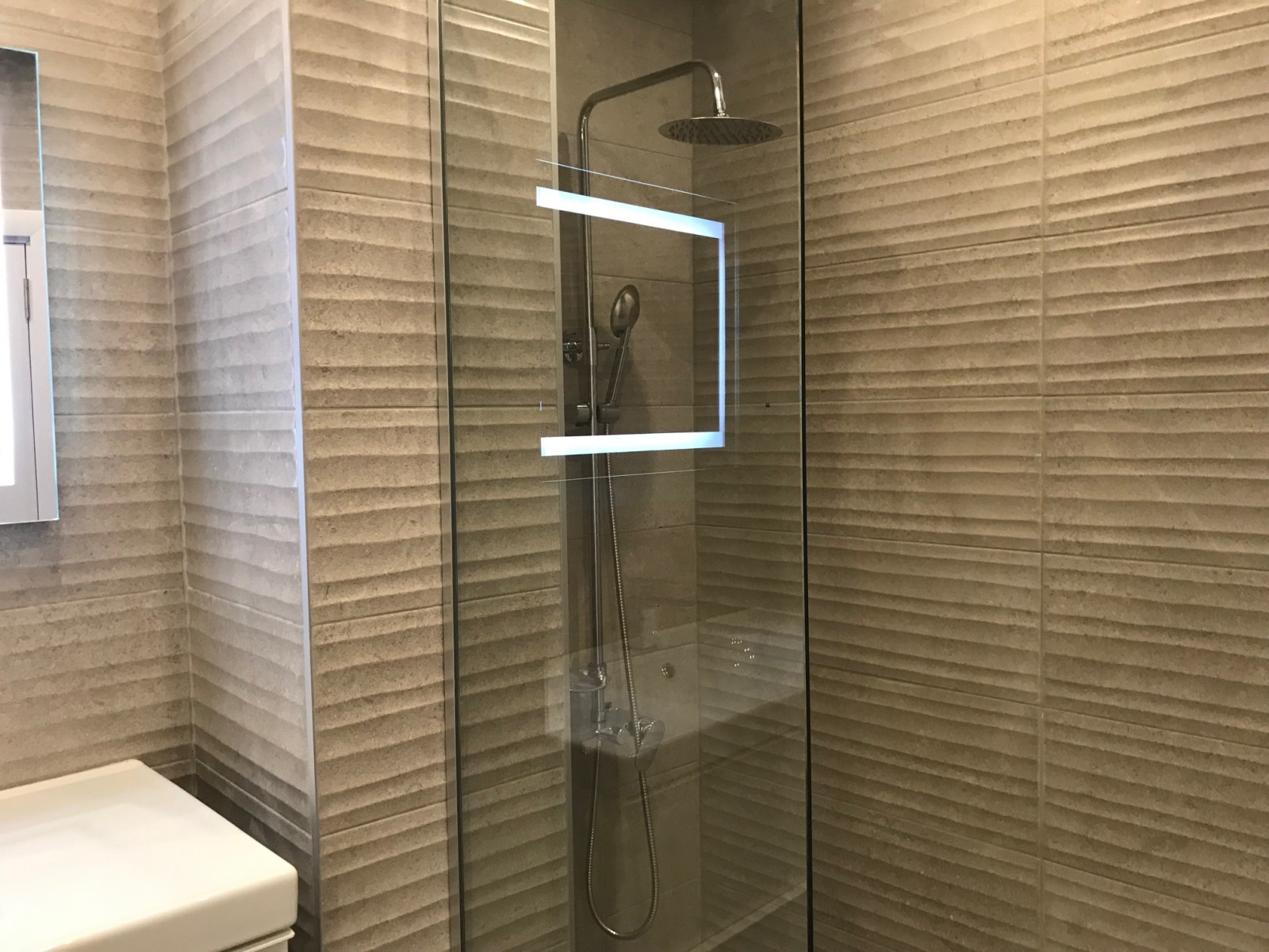 Дава под наем 4-СТАЕН, гр. София, Мусагеница, снимка 11 - Апартаменти - 54194235