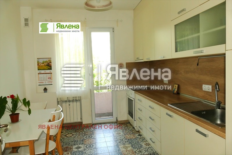 Издаје се  2 спаваће собе Софија , Редута , 100 м2 | 55832347