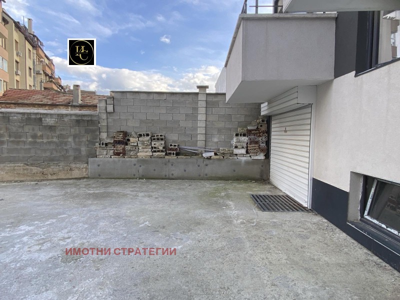 Дава под наем ГАРАЖ, ПАРКОМЯСТО, гр. Варна, Колхозен пазар, снимка 4 - Гаражи и паркоместа - 52539954