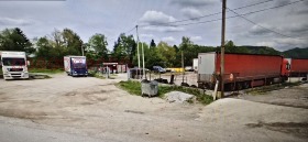 Kiadó Cselekmény