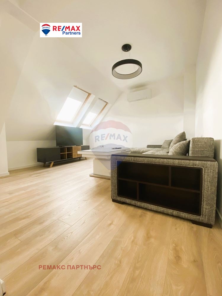 Дава под наем 3-СТАЕН, гр. Варна, Изгрев, снимка 3 - Апартаменти - 52549910