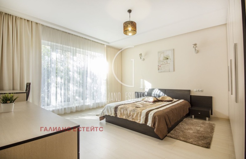 Дава под наем 3-СТАЕН, гр. София, Център, снимка 5 - Апартаменти - 53097260