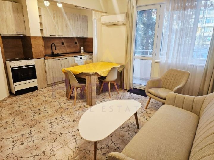 Дава под наем 3-СТАЕН, гр. Варна, Спортна зала