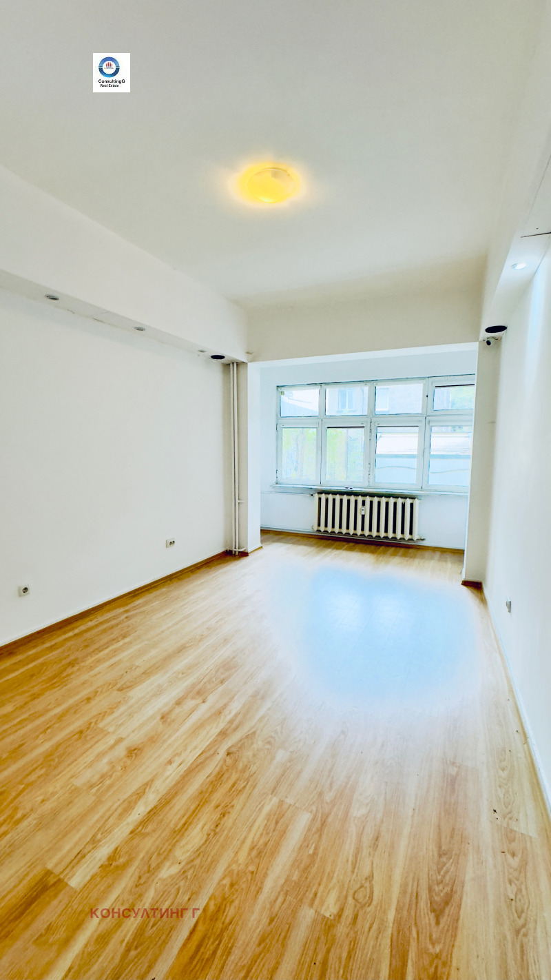 Te huur  Kantoor Sofia , Tsentar , 120 m² | 43618515 - afbeelding [3]