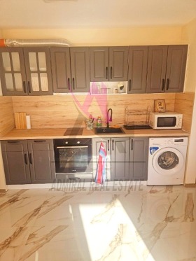 1 slaapkamer Vazrazjdane 3, Varna
