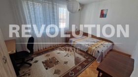 2 Schlafzimmer Ljatno kino Trakija, Warna