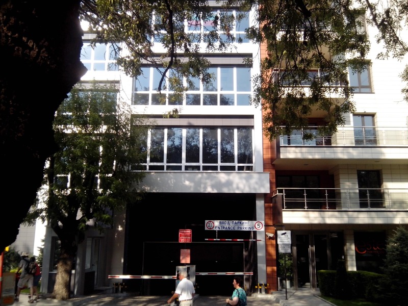 Te huur  Garage Sofia , Iztok , 20 m² | 63356569