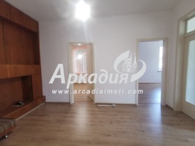 ОФИС, 108 m2