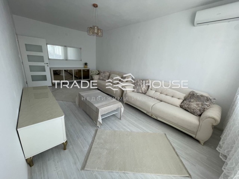 Kiadó  3 hálószobás Plovdiv , Centar , 120 négyzetméter | 55299041 - kép [2]