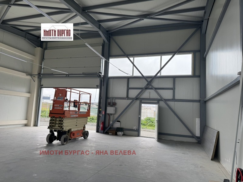 Дава под наем ПРОМ. ПОМЕЩЕНИЕ, гр. Бургас, Промишлена зона - Север, снимка 5 - Производствени сгради - 53123273