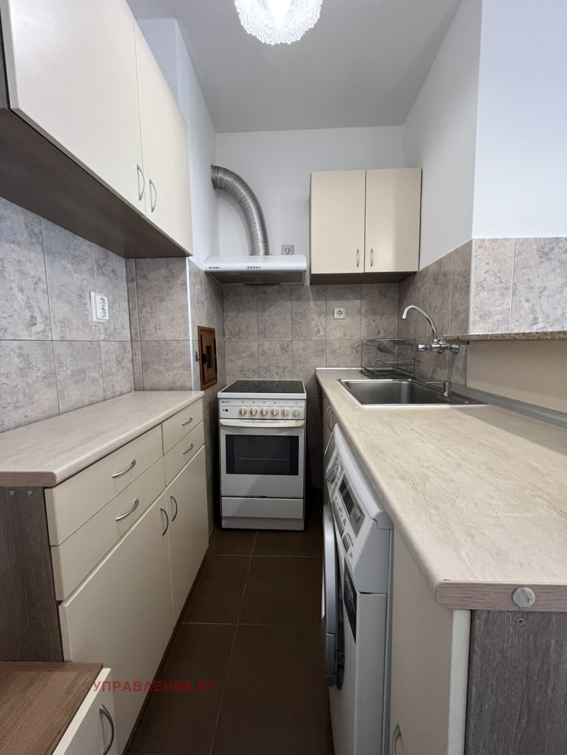 För uthyrning  1 sovrum Sofia , Reduta , 60 kvm | 22125617 - bild [4]