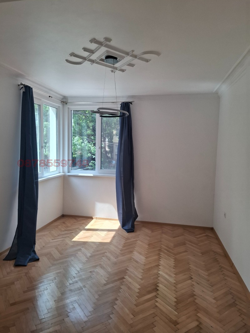 Издаје се  2 спаваће собе Софија , Лозенец , 90 м2 | 95634470 - слика [11]