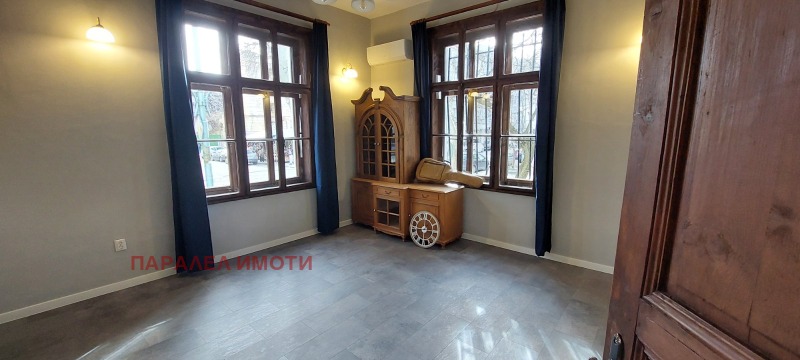 Дава под наем 3-СТАЕН, гр. Пловдив, Център