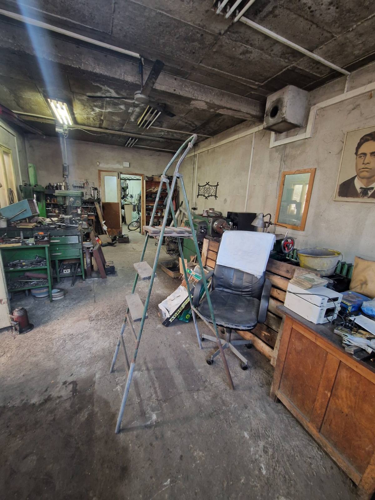 Дава под наем ОФИС, гр. Плевен, Идеален център, снимка 2 - Офиси - 54375665