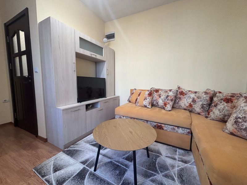 Дава под наем 1-СТАЕН, гр. Пловдив, Въстанически