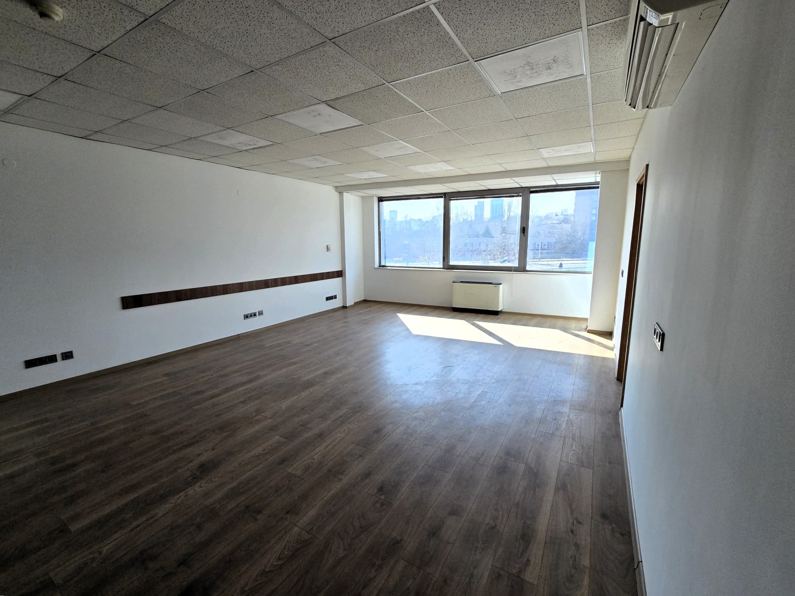 Дава под наем ОФИС, гр. София, Център, снимка 6 - Офиси - 54132595