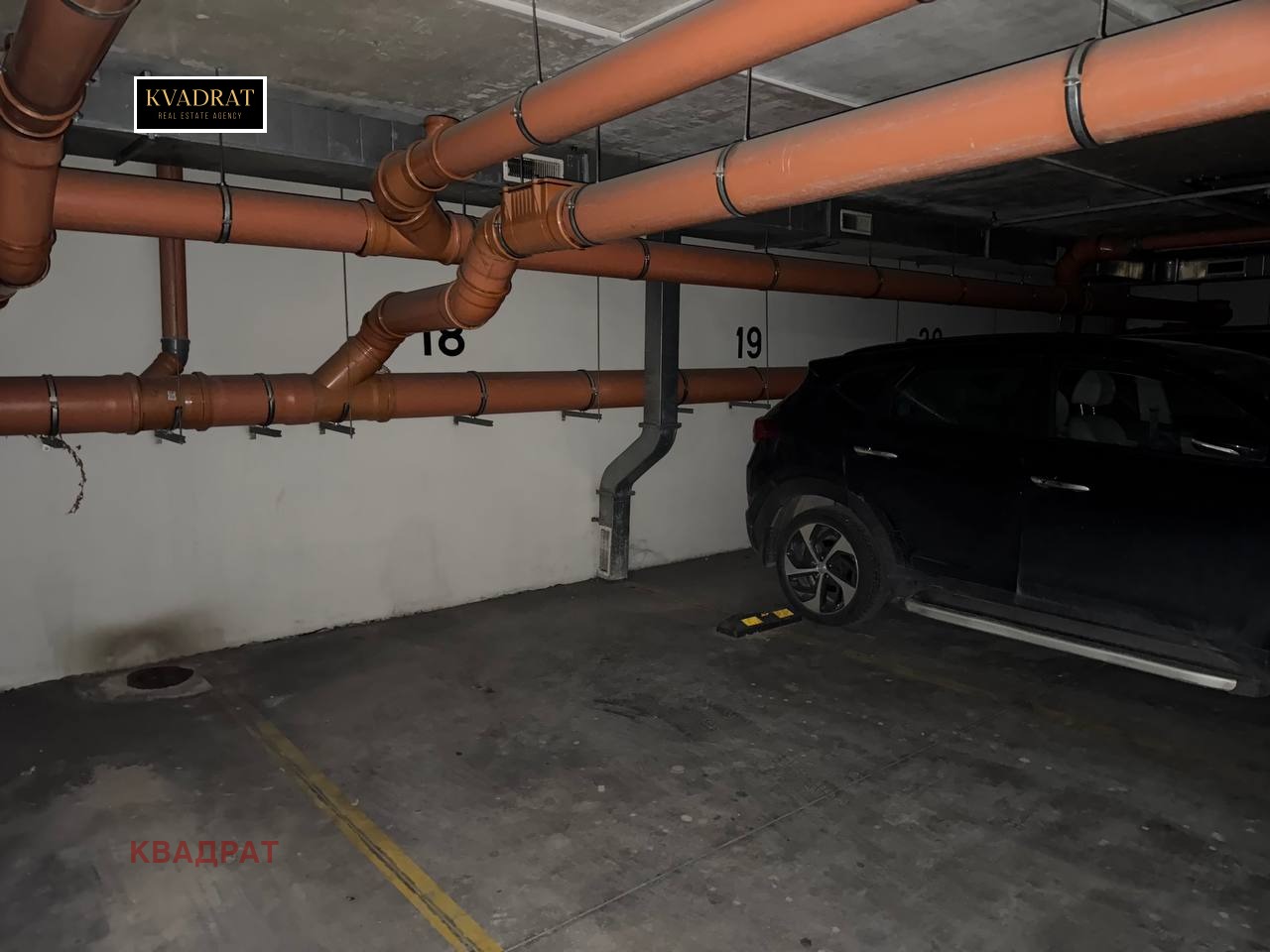 Дава под наем ГАРАЖ, ПАРКОМЯСТО, гр. Варна, Център, снимка 2 - Гаражи и паркоместа - 53769596