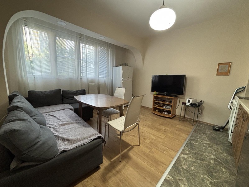 Издаје се  1 спаваћа соба Софија , Банишора , 60 м2 | 33041752 - слика [5]