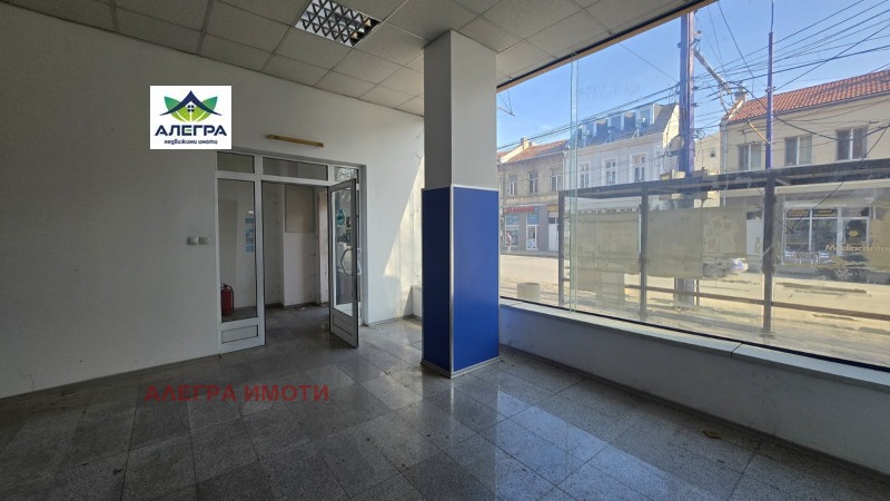 Дава под Наем МАГАЗИН в град Пазарджик, Център - 50 кв.м / 500 € » 977.92 лв., АЛЕГРА ИМОТИ