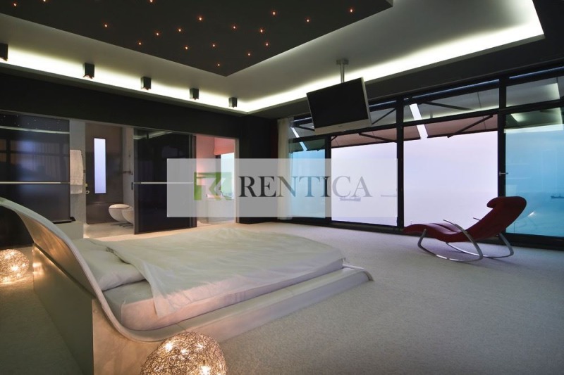 Дава под наем КЪЩА, гр. Варна, Бриз, снимка 5 - Къщи - 52375150