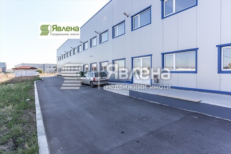 Zu vermieten  Lagerung Sofia , Trebitsch , 1000 qm | 40844654 - Bild [3]