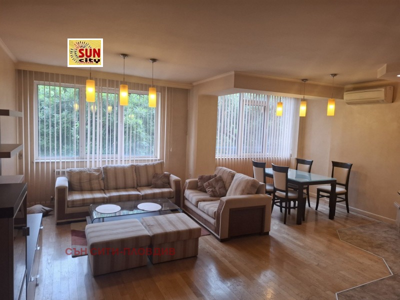 В аренду  2 спальни Пловдив , Център , 120 кв.м | 98629441