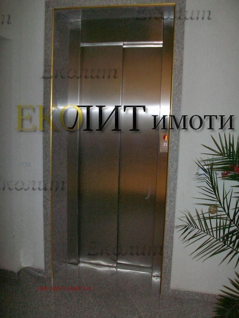 Da affittare  Attico Sofia , Mladost 2 , 50 mq | 61444413 - Immagine [3]