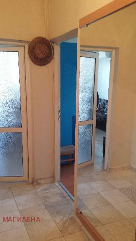 ���� ��� ���� 3-����� | Imot.bg � ����� ������ 8