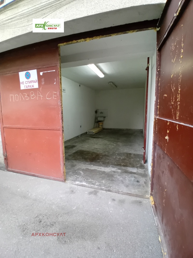 Te huur  Garage Sofia , Borovo , 17 m² | 14130452