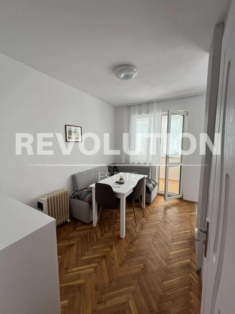 A louer  1 chambre Varna , Vladislav Varnentchik 1 , 65 m² | 34864040