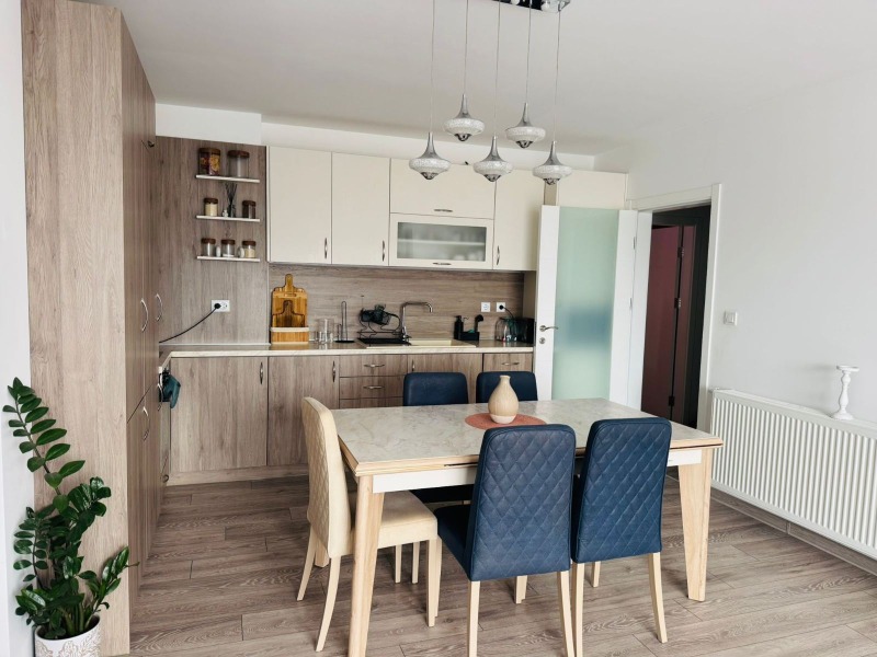 Дава под Наем 3-СТАЕН в град Шумен, Пазара - 110 кв.м / 613.55 € » 1 200 лв., АДРЕС НЕДВИЖИМИ ИМОТИ - КАНТОРА ШУМЕН
