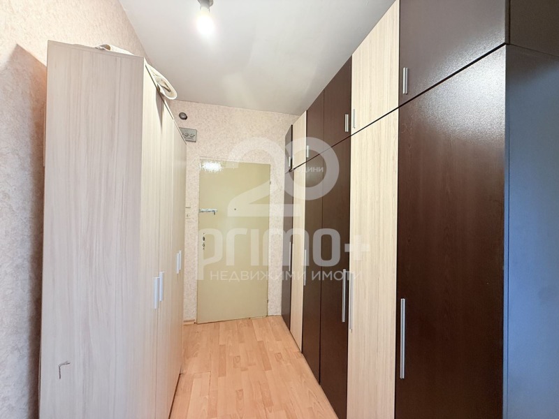 Kiadó  Stúdió Sofia , Ljulin 6 , 45 négyzetméter | 23362553 - kép [3]