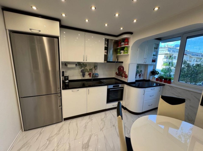 K pronájmu  2 ložnice Sofia , Mladost 1 , 78 m2 | 45216288 - obraz [6]
