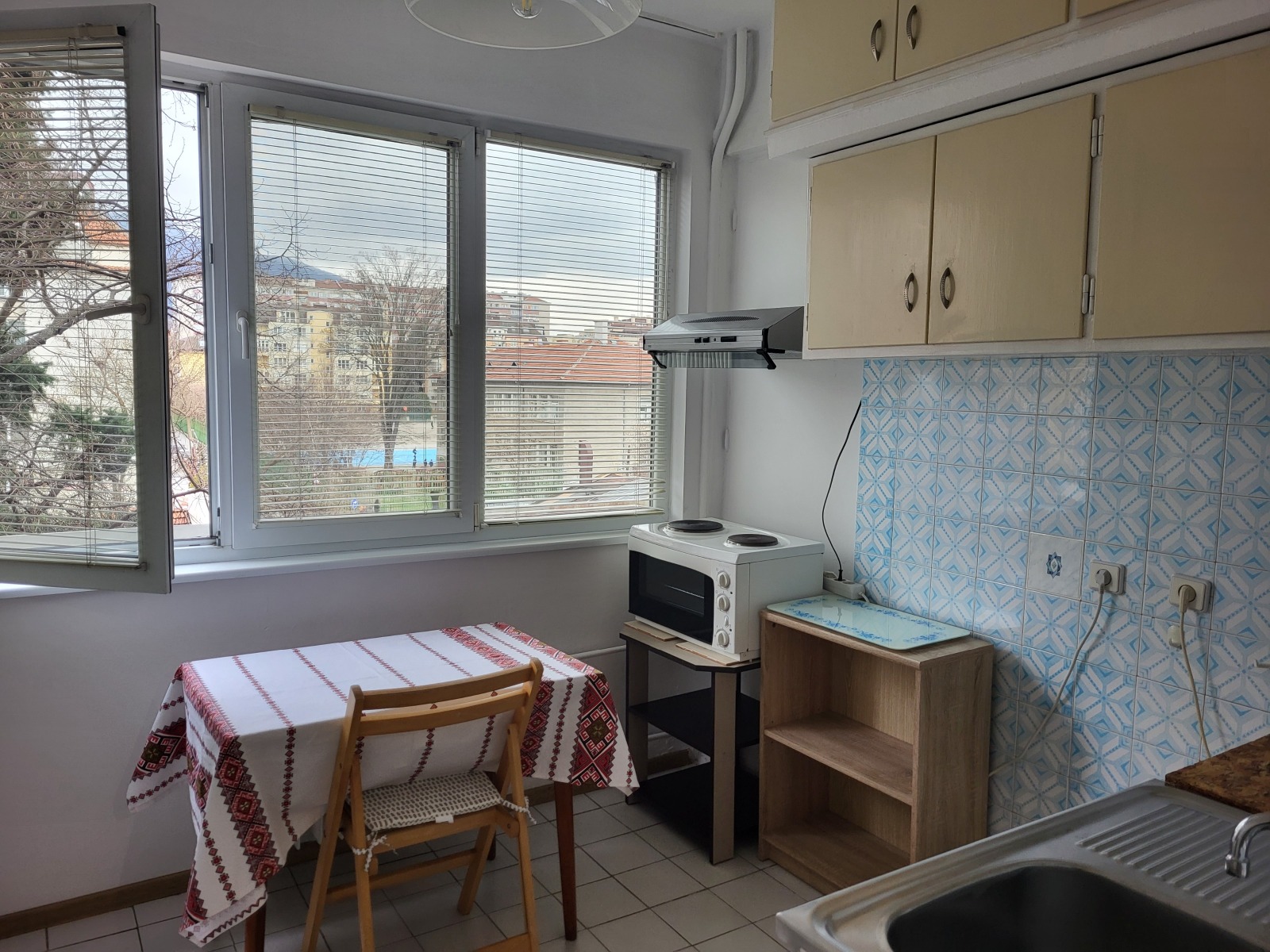 Дава под наем 1-СТАЕН, гр. София, Борово