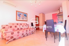 1 Schlafzimmer k.k. Sw.Sw. Konstantin i Elena, Warna