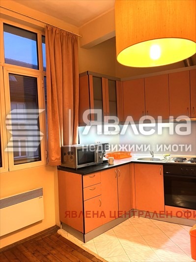 Дава под наем 2-СТАЕН, гр. София, Център, снимка 2 - Апартаменти - 54198264