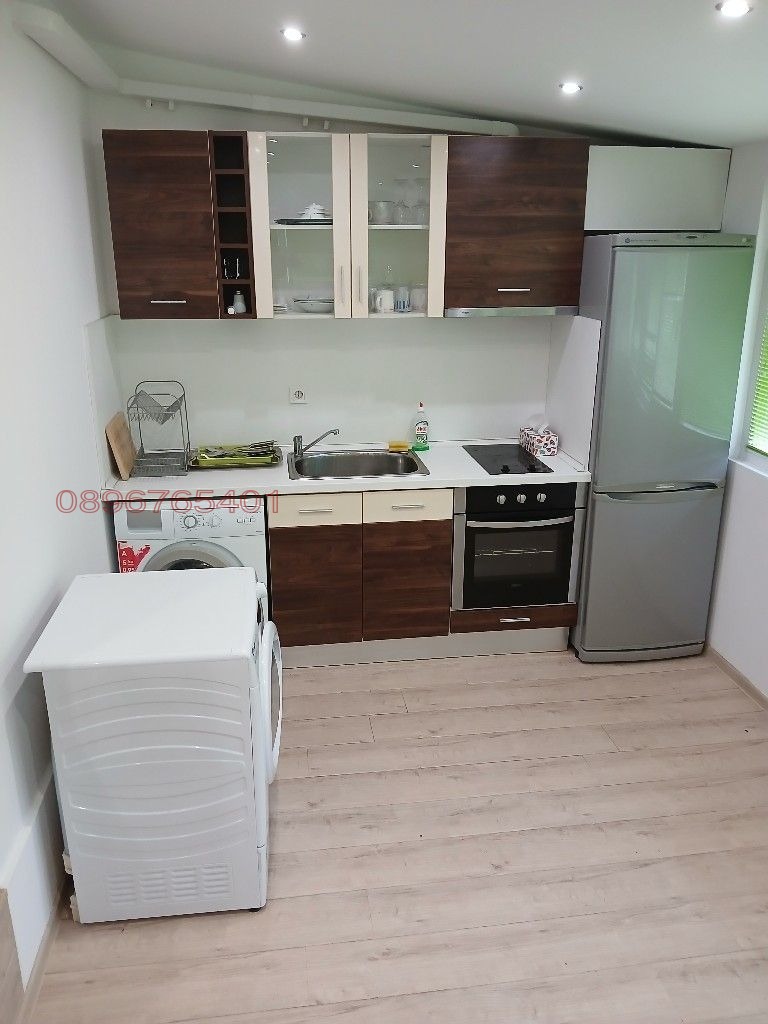 Дава под наем 3-СТАЕН, гр. София, Център