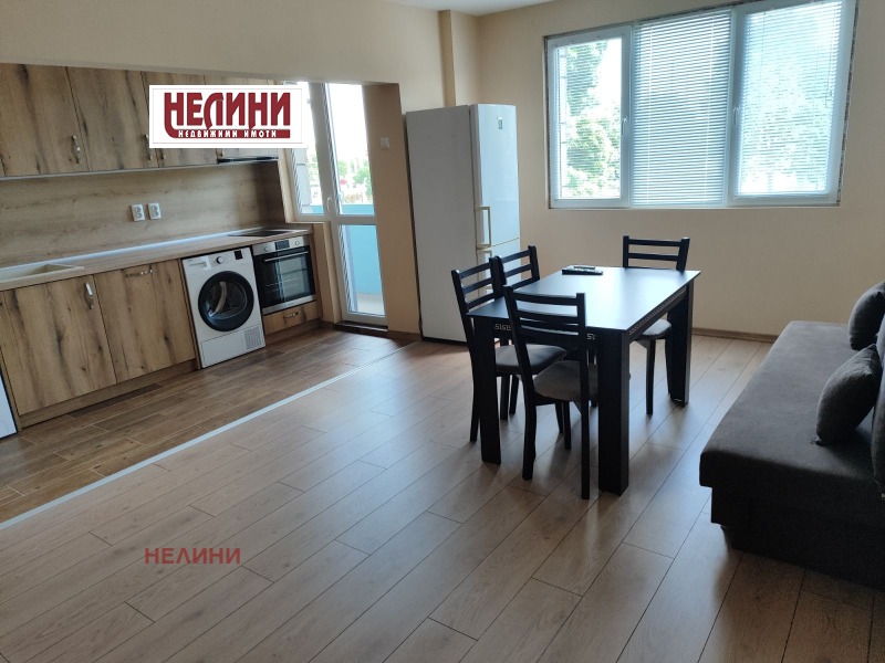 Te huur  2 slaapkamers Ruse , Tsentar , 80 m² | 16008055