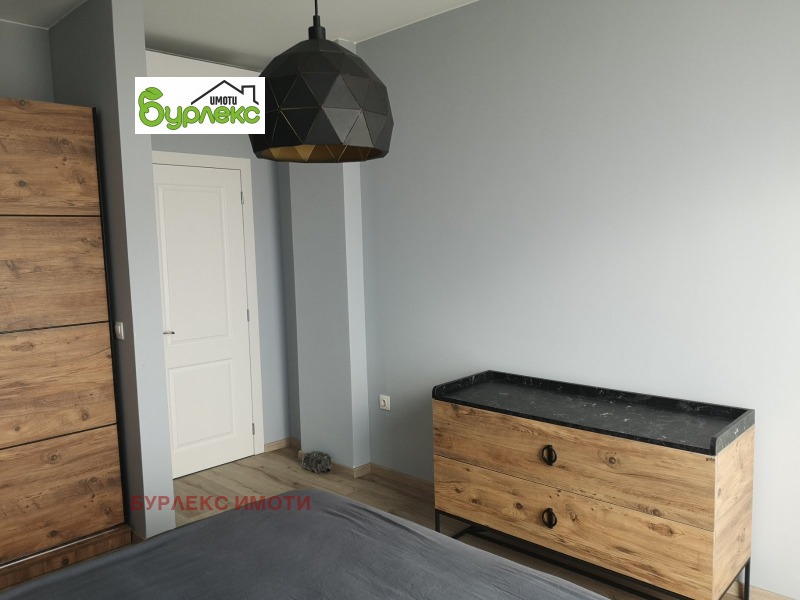 Дава под наем 3-СТАЕН, гр. Варна, Изгрев, снимка 6 - Апартаменти - 52481675