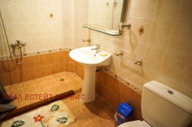 3 bedroom Iztok, Sofia 13