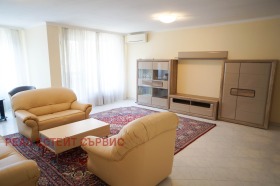 3 bedroom Iztok, Sofia 8